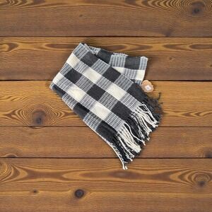 NWT Classic Buffalo Check Plaid Scarf Fringe Winter Warm Soft Cozy‎ Black White